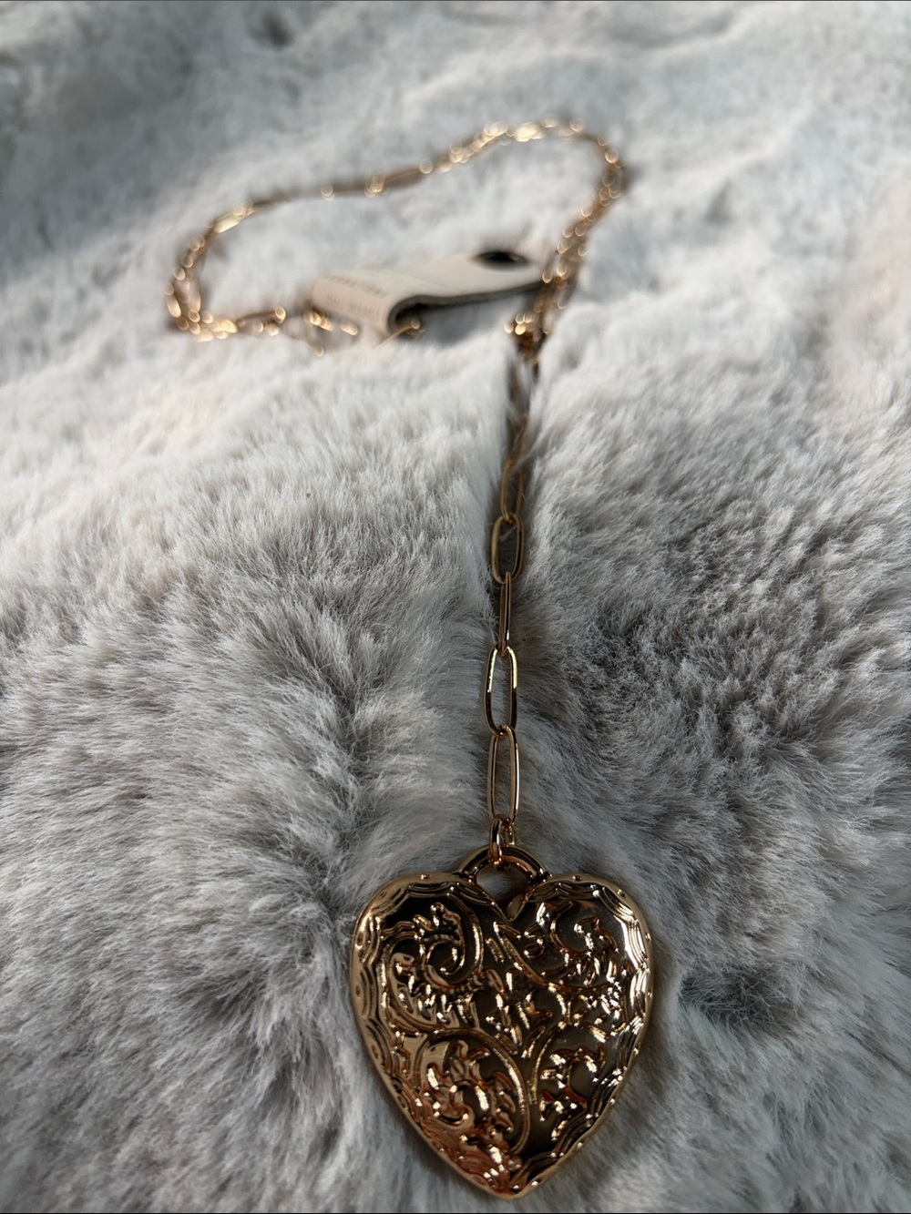 Gold tone Heart Pendant Necklace - Women Jewelry